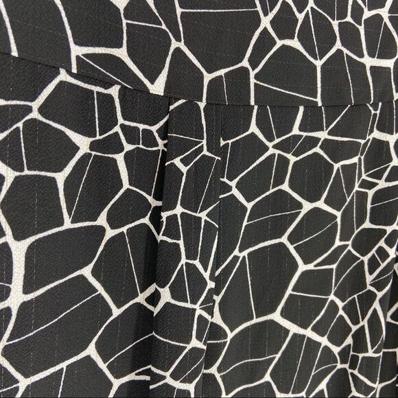 Jennifer Lopez Black Animal Print Drape Front Top NWT - Picture 10 of 14